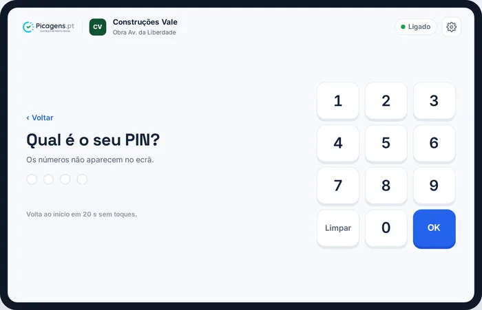 Tablet em modo quiosque com o teclado para o PIN do colaborador